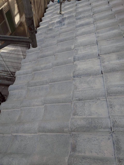 屋根塗装下塗り